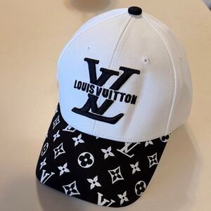 Louis Vuitton Monogram White and Black Cap